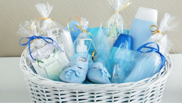 Cheap & Unique Baby Shower Gift & Basket Ideas You Can DIY or Buy in 2023
